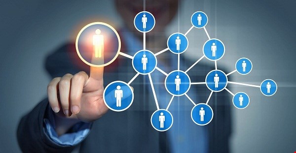 اصول و تکنیک های موثر پیگیری مشتریان در بازاریابی شبکه ای